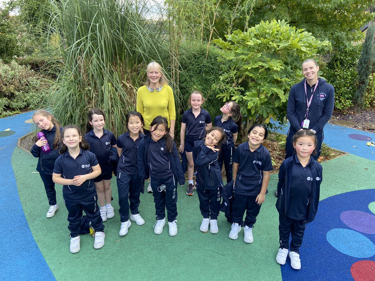 The girls have inspired the teachers with all their determination and positivity with their running so today they joined in with the challenge of #hitthegroundrunning. 
Thanks girls for motivating us on our laps girls, you were an inspiration! #fitness #inspire