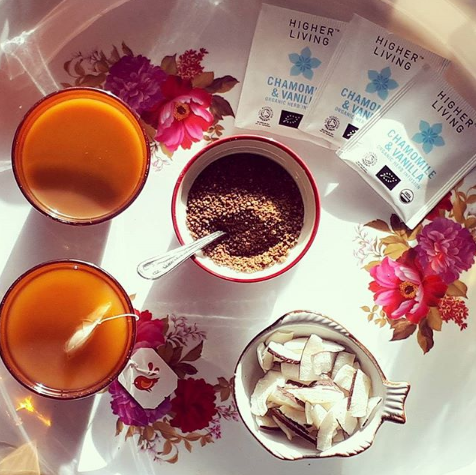 higherlivingtea's tweet photo. Amazing capture of Higher Living teas from @tairkey! Thank you so much for your support! 💚

#HigherLiving #ChamomileAndVanilla #CocoaAndChilli #Teas #FanRepost #TeaFan #TeaLove #Healthy #Herbal #Amazing #Capture https://t.co/nUfGwmBjaO