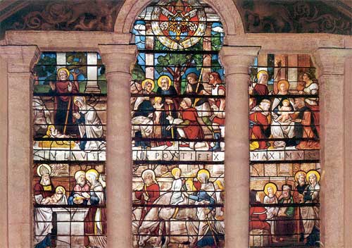 dietro l'altare maggiore si possono ammirare queste bellissime vetrate di Guillame de Marcillac con storie della Vergine e dell'infanzia di Gesù (1509)
