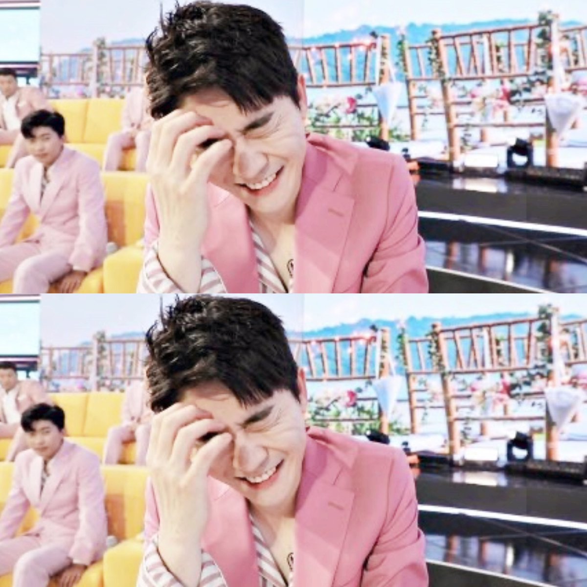 takddo_cpp's tweet image. 나 오늘 짝남 손잡고잠 ㅋㅋㅋㅋ 

아니 쉬는시간에 자고있는데 누가 자꾸 내 손 건들여서 친군줄알고 짜증나서 손 못건들게 잡고 잤거든? 근데 ㅅㅂ 깨서 보니까 짝남이 그 상태로 계속 쳐다보고 있었더라 ㅅㅂㅅㅂㅅㅂ 이거 그린라이트..? 

#탃또 
(소중한 제보 감사합니다 ❤️)