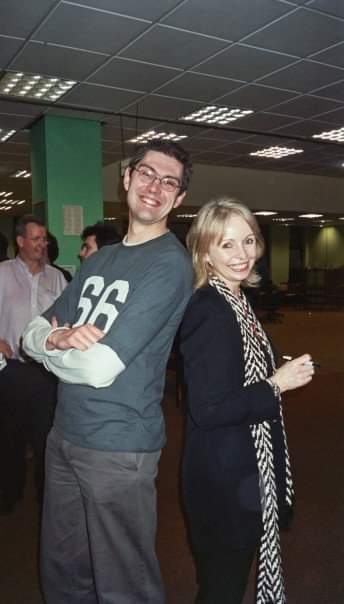 My Camping It Up star today is Lalla Ward from 2004, at Invasion, Barking. The queue waiting for Lalla was immense, so she graciously made her way down it, signing as she went. I remember her bring really lovely. My favourite companion didn't let me down. Gorgeous pic, big smiles