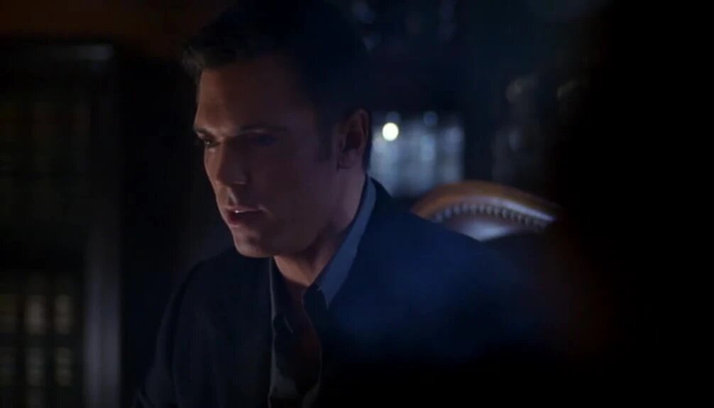 Image taken from The X Files Season 6 Episode 11 : Two Fathers