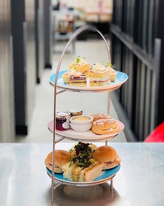 We launch our midweek afternoon tea offer today! From 1 - 4pm, Tuesday to Friday, enjoy a Traditional Afternoon Tea for two with a mimosa for £29. Make sure you book as it will be popular...and delicious! 😋  Book here..rb.gy/t3vfca or phone us on 01244 345454