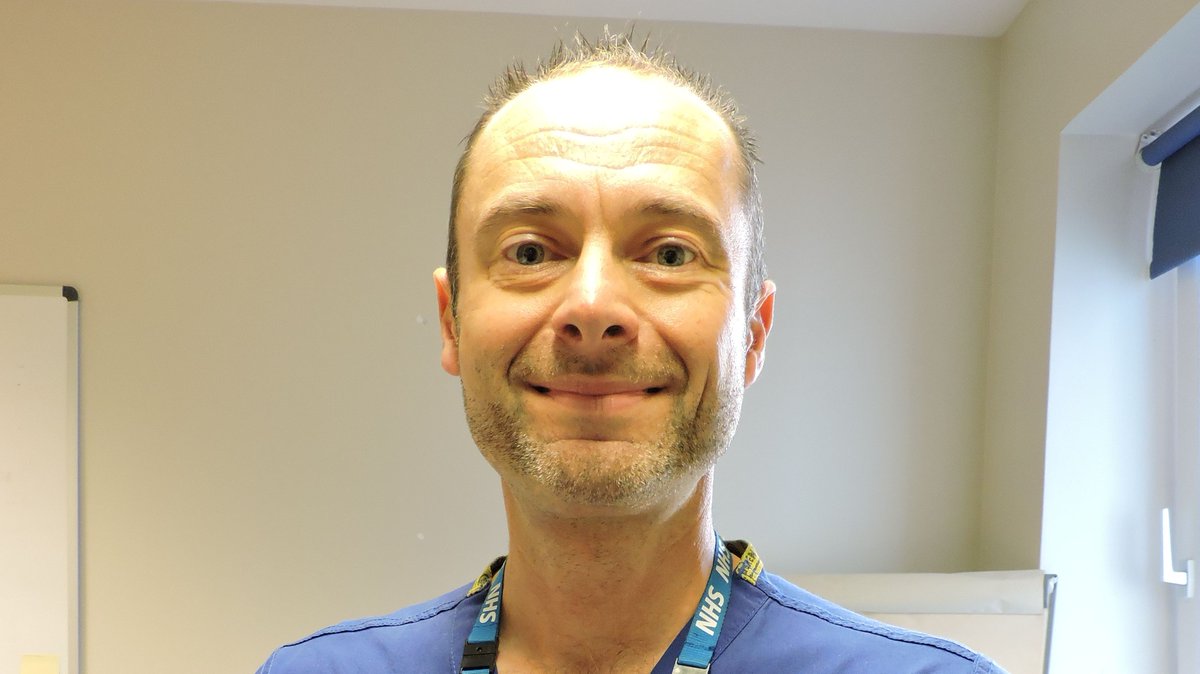 IOWNHS's tweet photo. Richard is a Transfusion Nurse Practitioner and a flu vaccinator for the first time
โFlu vaccination is one of the most important public health interventions we can be involved in
"This year we need to do all we can to try and improve everybody's wellbeingโ #ProtectTogether https://t.co/zuDh1M6nGt