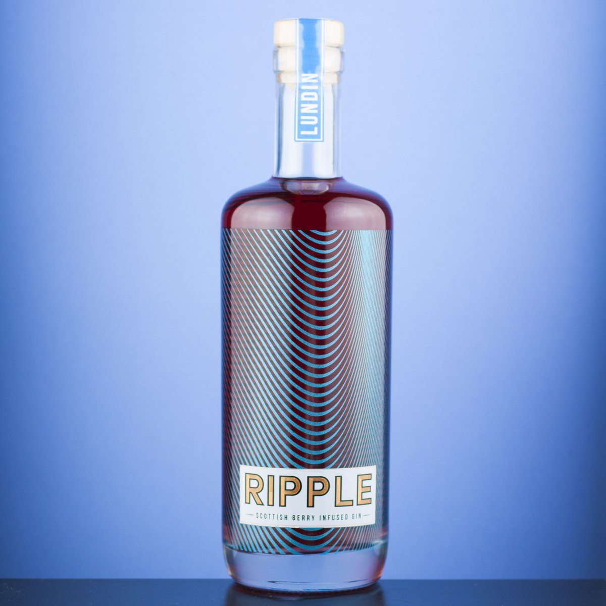 Ruby-pink in colour, our distinctive full strength gin is packed full of fruity notes from local raspberries and strawberries perfectly balanced alongside our delicate mix of botanicals to create our award-winning #RaspberryRippleGin.

#LundinDistilling #RippleGin