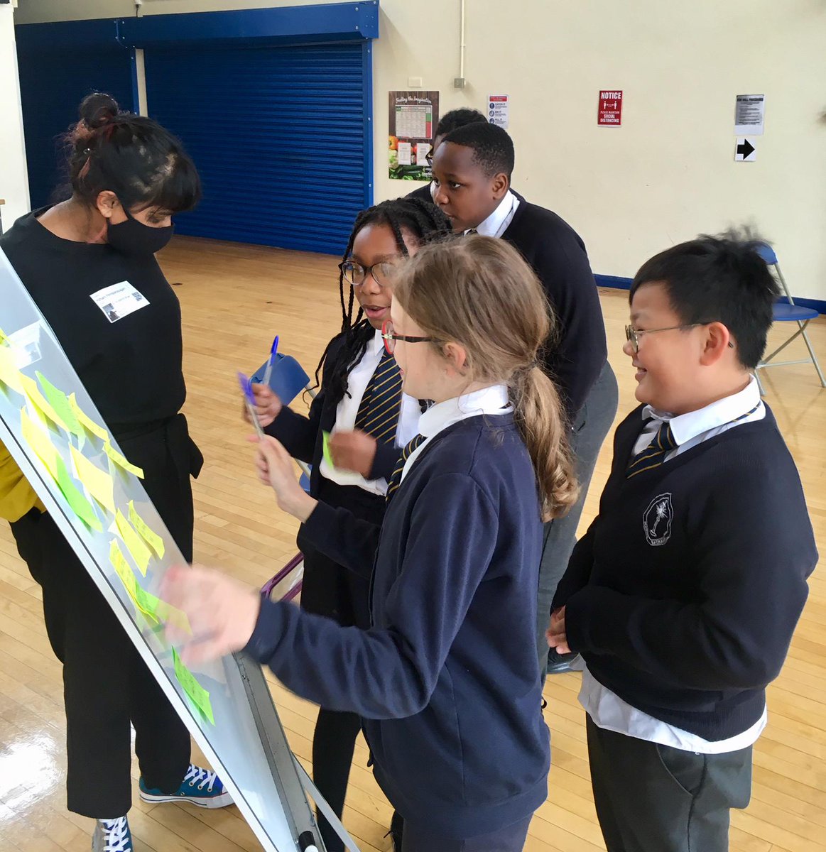 Ldn_Sinfonietta's tweet photo. It was wonderful to be back in schools again with composer @_yshani working with pupils from Blessed Sacrament RC for our latest #CommunityCommissions piece! 🎶

We can't wait to hear the work which will be available to watch on our Channel soon 🙌

#Candomusic #CharityTuesday https://t.co/VMbPJnOanV