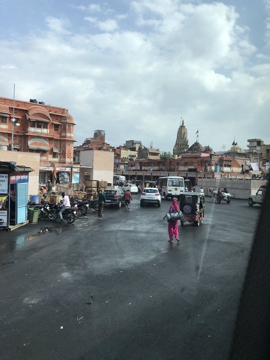 jennywalkabout's tweet photo. Jaipur in the rain! #WalkaboutWeather All these months of lockdown and still haven’t looked at all the photos ! ⁦@edanaming⁩ ⁦@sarasiobhan⁩ ⁦@grannie_wise⁩ ⁦@GeorgeJulian⁩ ⁦@SusiPetherick⁩ https://t.co/OL92KHQoX8