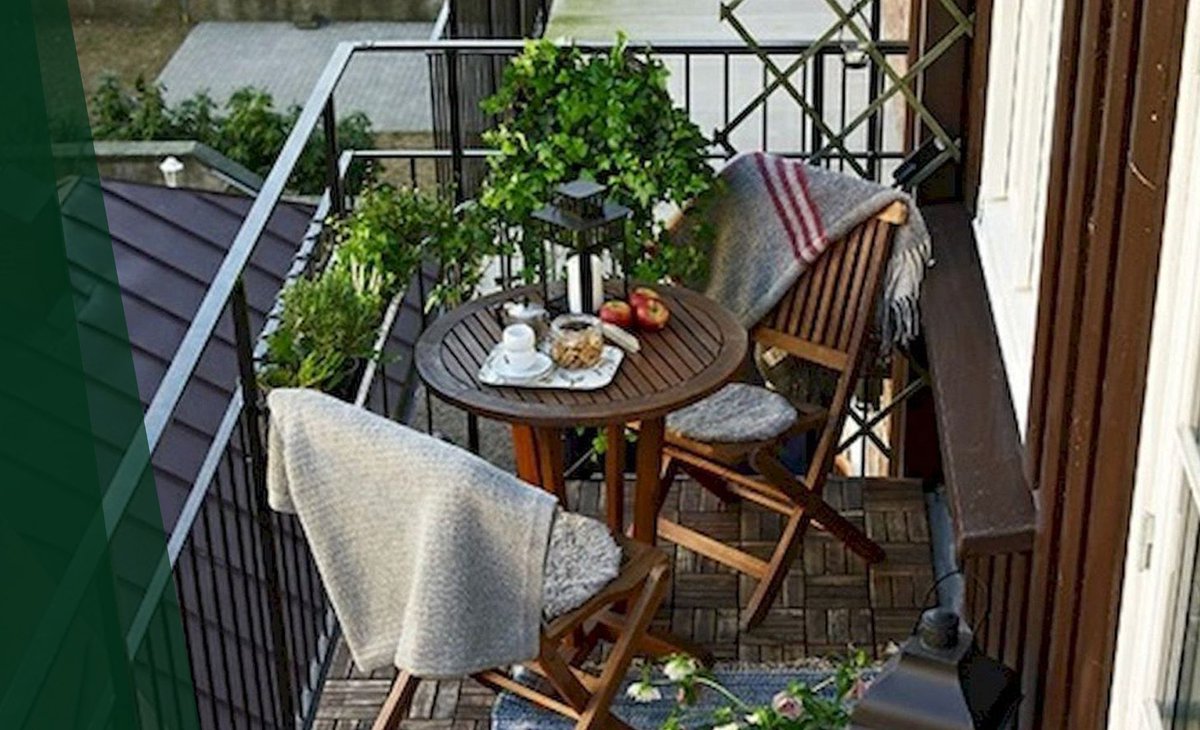 Size isn’t everything!
 
The perfect garden doesn’t need to be a massive expanse of greenery, it can be a simple quaint space 🏡

This balcony retreat is the perfect example of how to utilise a more compact space, transforming a tired looking veranda into a cosy oasis 😴
