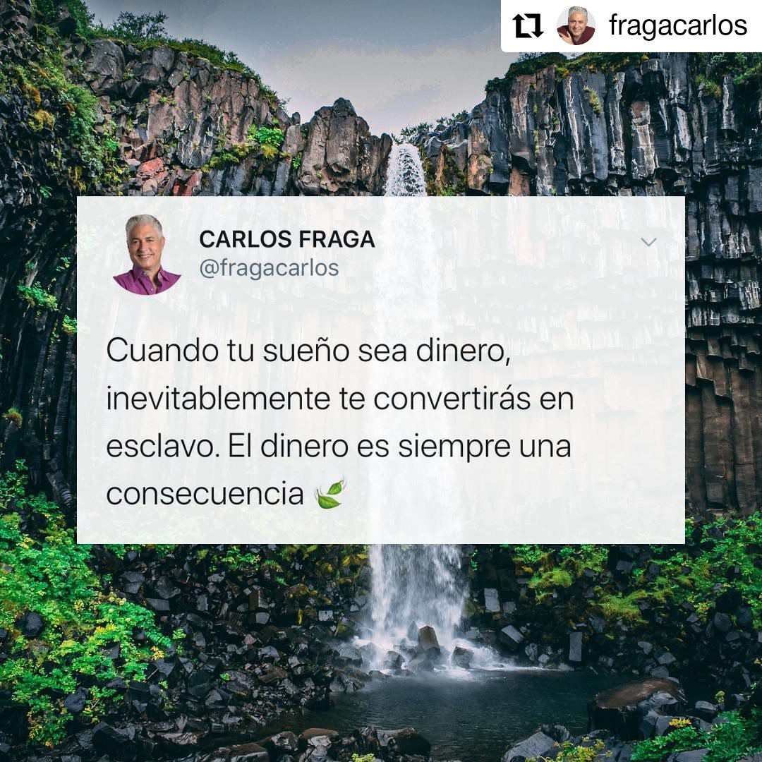 #Repost <a href="/fragacarlos/">CARLOS FRAGA</a>
• • • • • •
Buen día para todos! Los quiero !