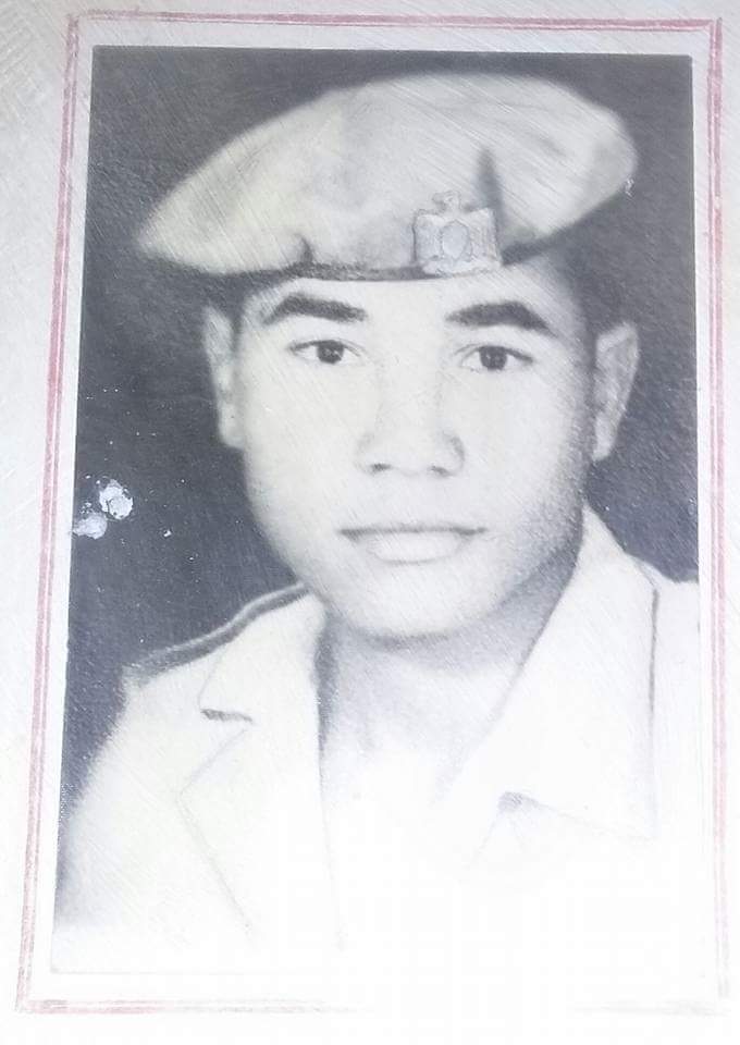 #٦_اكتوبر
وفى ذكرى النصر 💪💪
تحية لشهداء أكتوبر الذين كتبوا بدمائهم💔💔
فـى صفحات التاريخ نصراً نفتخر به الآن✌️✌️
أحد أبطال حرب أكتوبر المجيدة 
عمي الشهيد / سيد محمود محمد يس