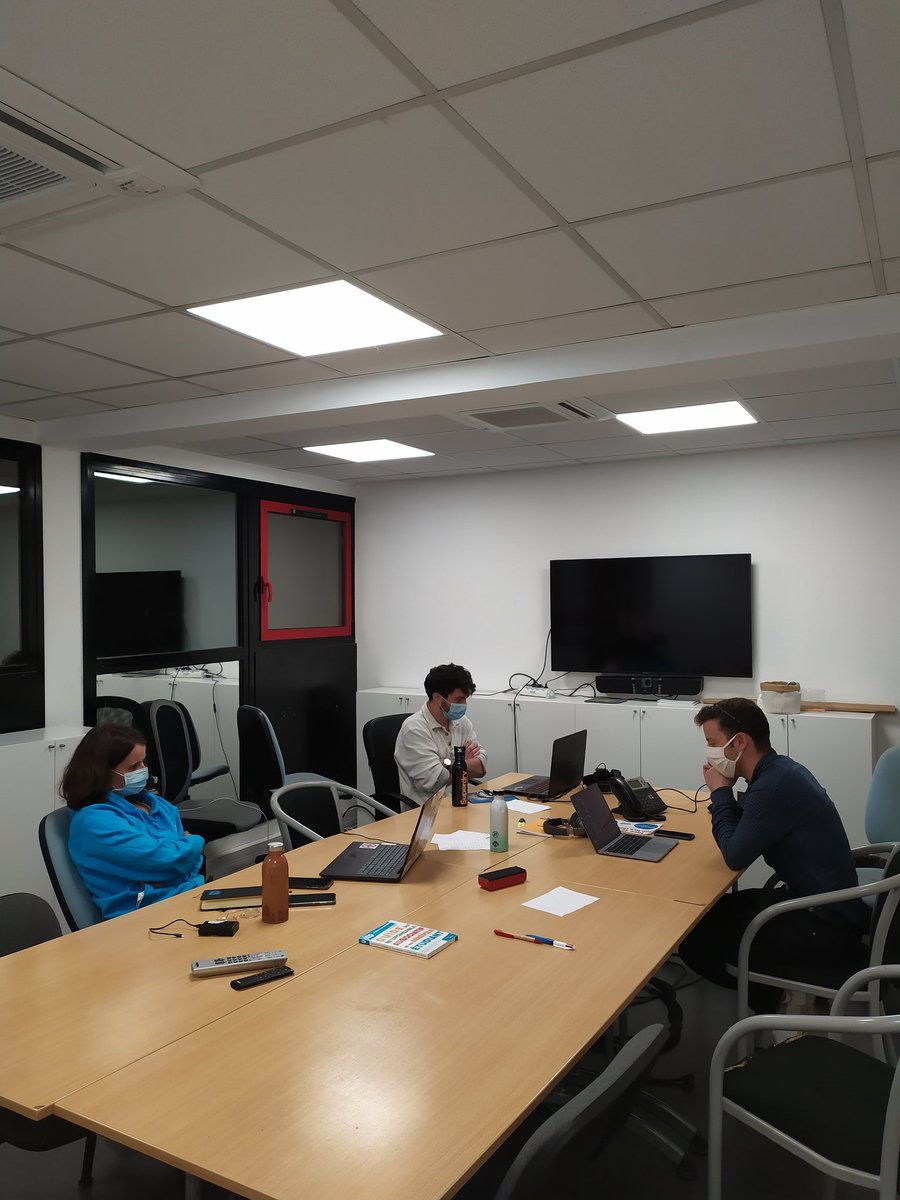 [Conseil d'administration à distance]

Hier, les administrateurs ont pu se retrouver en ligne pour faire avancer la FNAEL sur de nombreux sujets :

-Adhésion du <a href="/BDE_LEA_LLCE73/">🦁</a> 👏
-Partenariat <a href="/AgoramedFR/">AgoraBox</a> 
-Projets internationaux 🛰
-Cooptation de @ChloeL_FNAEL 🙌