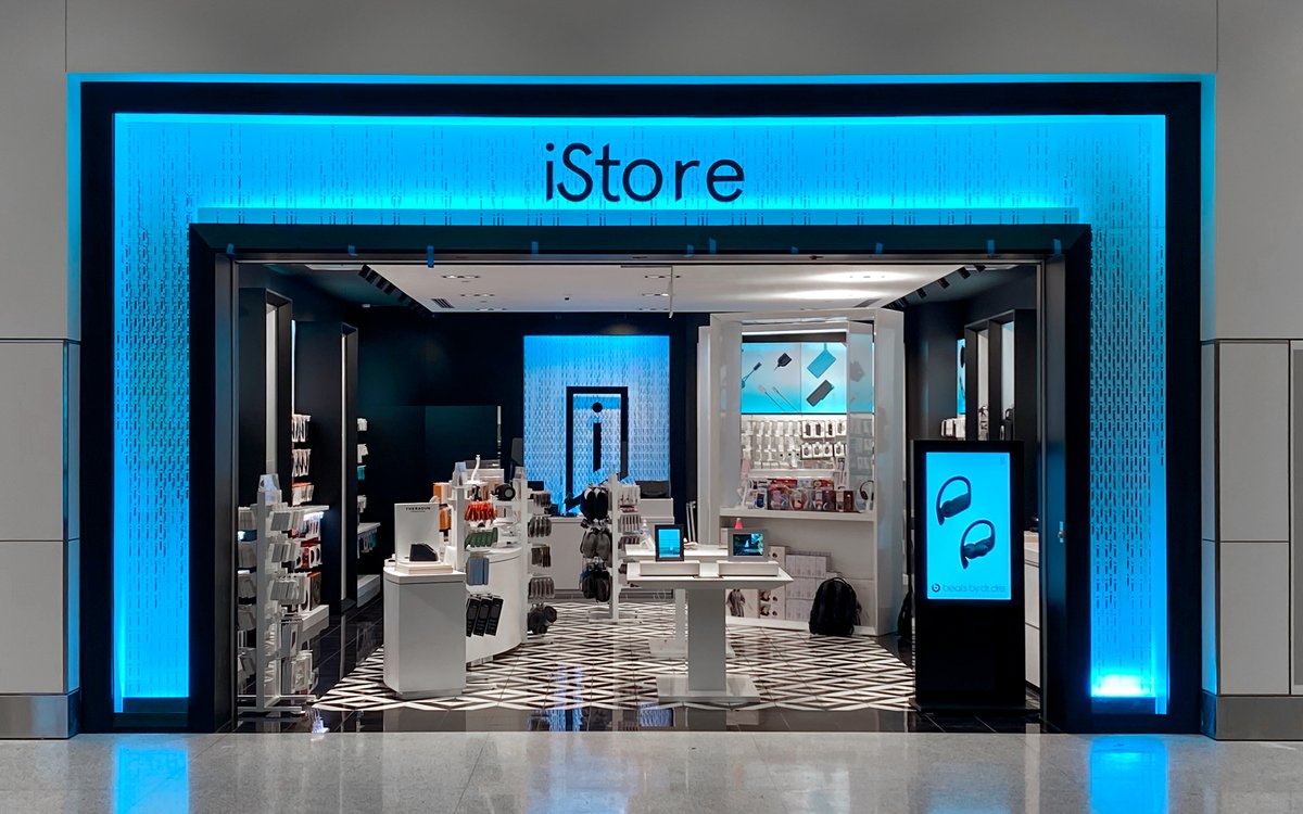 LGA_Partners's tweet photo. As a part of the new Terminal West A, @inmotionstores  opened its 4th iStore in the USA at @slcairport. Focused on creating an interactive, multi-sensory experience, it features a custom black and white tile floor design and iStore's iconic @ColorKinetics illuminated storefront. https://t.co/VELwgT8fUS