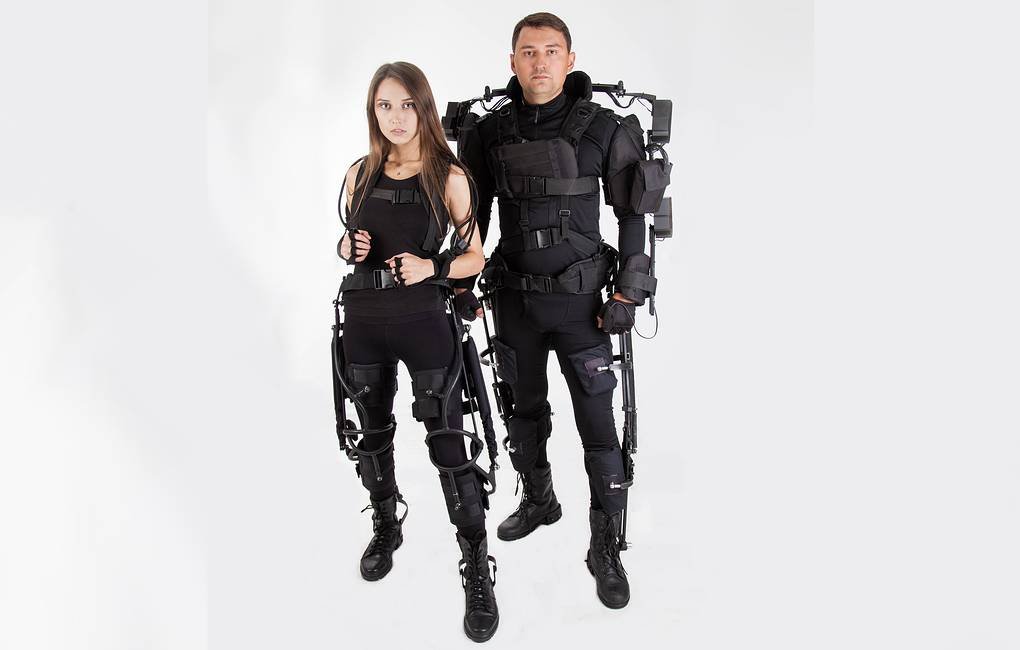 Rostec_Russia's tweet image. An exoskeleton for “workers of the future” will be produced. Rostec presented a special exoskeleton for industrial works. It protects workers under heavy physical exertion and doubles labor productivity.