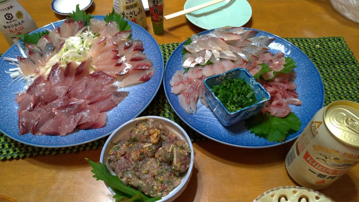 Daito 釣った魚でお刺身 自分で釣ったスマガツオの刺し身めっちゃ美味しい 他にもムロアジ サバ イスズミ メジナ シマアジ なめろうのお刺身 サバはリスキーだけどｗ