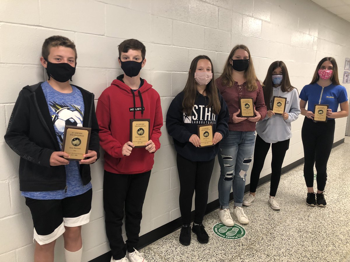 More “spring” awards were presented to the Green Team! Congratulations to these Model Athletes, Hurricane Heroes and Academic Excellence honorees! #HazletProud