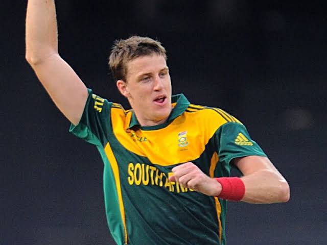  86 Tests, 117 ODIs, 44 T20Is  544 international wickets

Happy birthday to former  fast bowler Morne Morkel! 