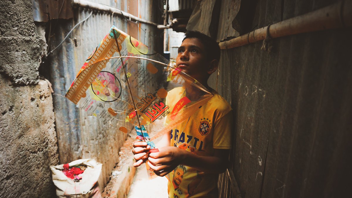 Excited to launch the UKRI Migration Research Support Tool! The tool maps UKRI-funded migration &amp; displacement research data in a single, accessible place. Search by theme, geography, discipline &amp; funding source at ukri-migration-research.org <a href="/ESRC/">Economic and Social Research Council</a> <a href="/ahrcpress/">Arts and Humanities Research Council</a>