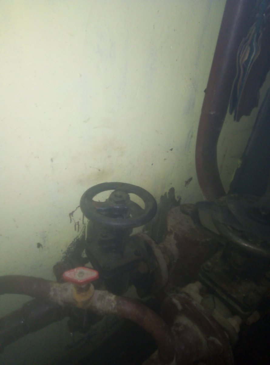 Произвели замену задвижки на системе отопления Вильнюская 4 <a href="/krotkov_s/">Сергей Кротков</a> <a href="/kuibadm/">Администрация Куйбышевского района</a> <a href="/AA_Korobkov/">Алексей Коробков</a> <a href="/Yie5Zz/">Наталья Рябова</a>