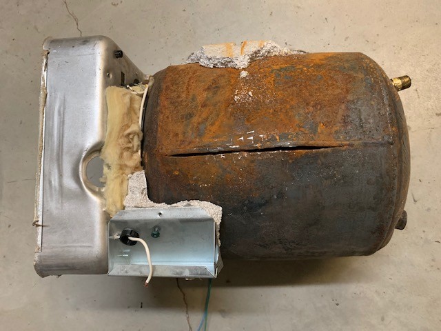 swiftrvrepairs's tweet image. This is a RV Hot Water Tank, or at least it used to be... It shows what happens when the RV has NOT been WINTERIZED. We&apos;re getting busy with RV winterizing, at our shop and on location, so call us now for your booking: 403-919-4911 #rvwinterization  #rvmaintenance #swiftrvrepairs