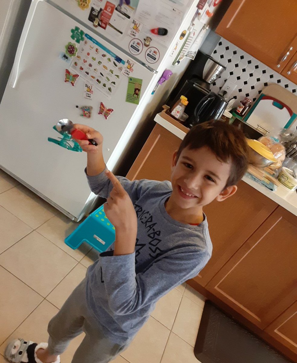 onaomi's tweet photo. #magnetmission #DDSBCampusConnect spoon and fridge magnet found by Ari #ddsbconnect https://t.co/cnXx3ClJfB