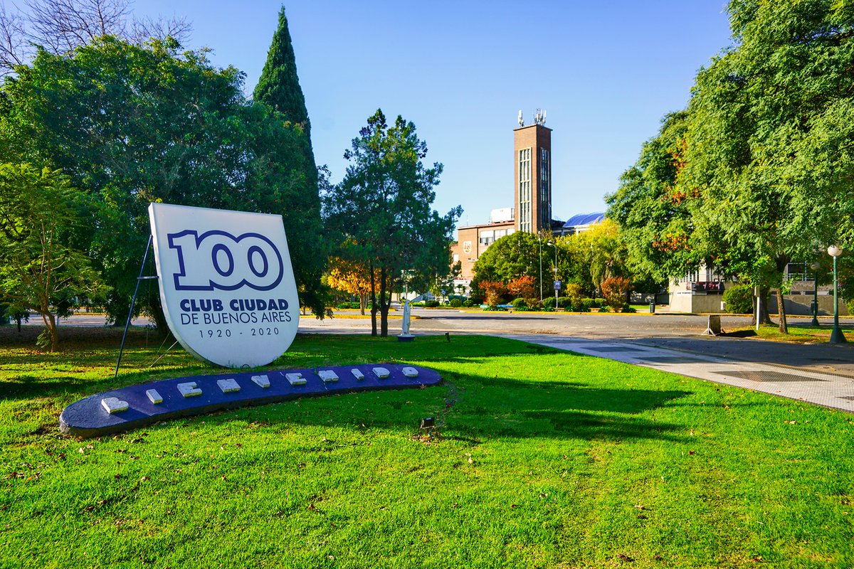 somosvoley_web's tweet photo. Un día como hoy pero 100 años atrás nacía el Club Ciudad de Buenos Aires

¡Feliz aniversario para un club que siempre apostó por el deporte, por lo social y especialmente por el vóley! https://t.co/LgpUGilcQZ