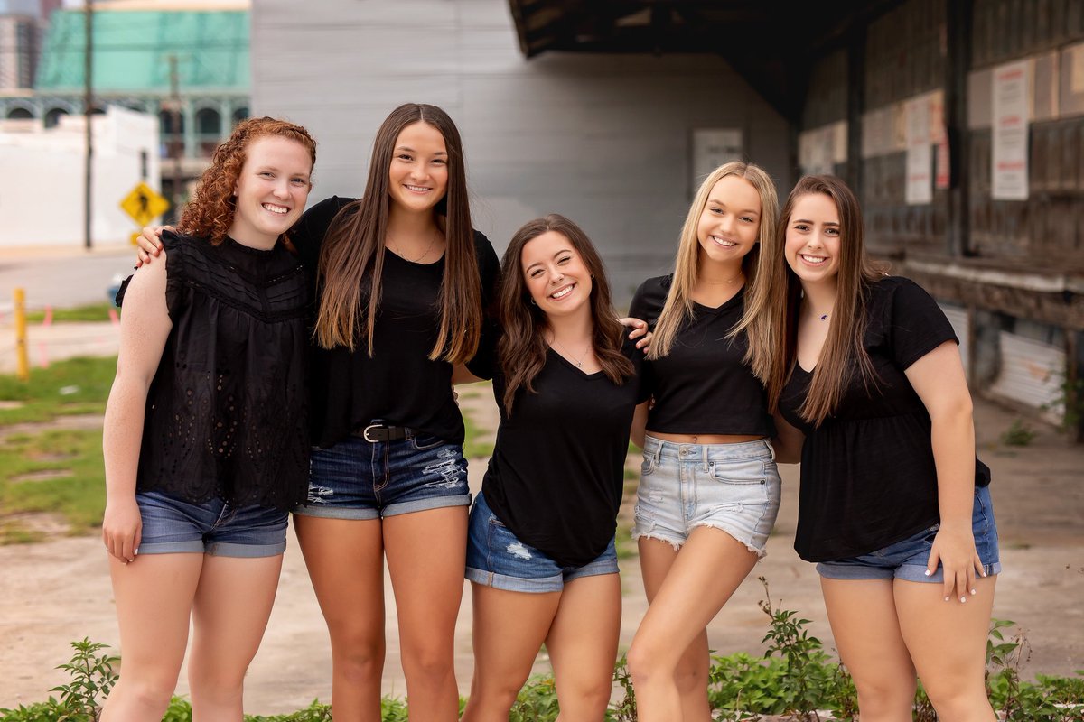 It’s Senior Night for our beautiful seniors! Come celebrate our first graduating class tonight as we take on Lamar at 4:30/5:30! Senior recognition will happen before the Varsity match! 🧡💙🐻🏐 
📸: <a href="/HDSeniors/">Holly Davis Seniors</a>