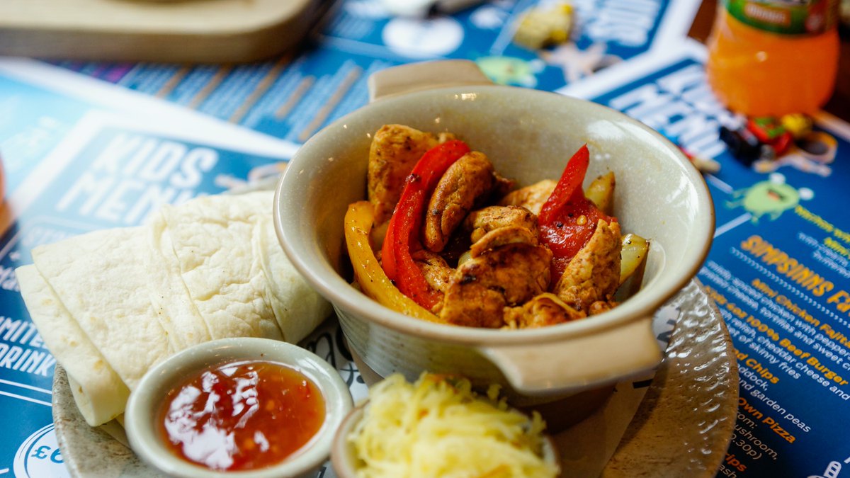 Our kids mini Chicken Fajitas with mildly spiced chicken, peppers, onions, grated cheese, tortillas and a sweet chilli dip are soon becoming a favourite on our kid's menu here at the Waterside Hotel. A reminder that Kids Eat Free throughout the whole month of October.