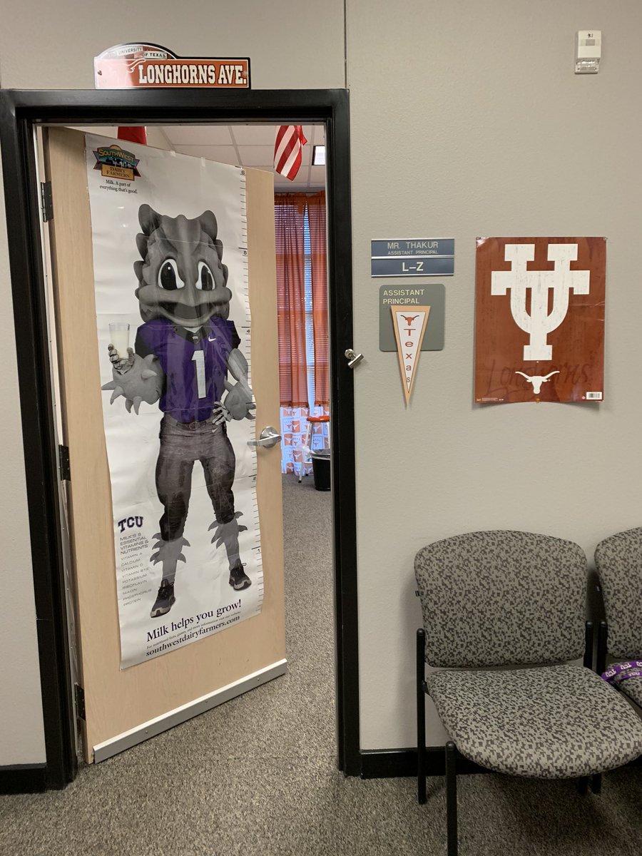 CoachKHall's tweet photo. Had Superfrog from @TCU_Athletics stop by and say a special “Good morning” to our Longhorn AP, Mr. Thakur, @ShadowRidgeMS! https://t.co/vKPbAb5ad9