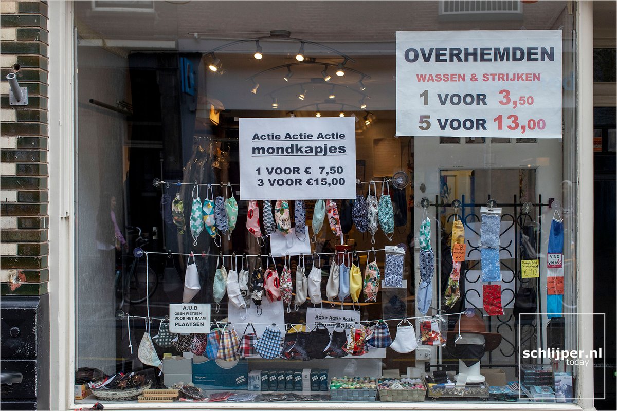 schlijper's tweet photo. Haarlemmerdijk
30.09.2020 17:34 #Amsterdam #fasemasks #mondkapjes https://t.co/5AQkRAvsvp