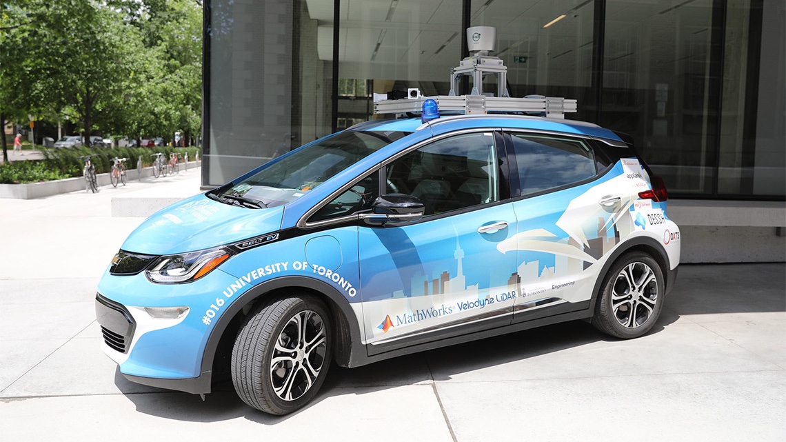 UofT's tweet photo. For third year running, @UofTEngineering team wins international self-driving car challenge #UofT 🏆 https://t.co/58hgfGlCq9 https://t.co/I1mLfCkI4c