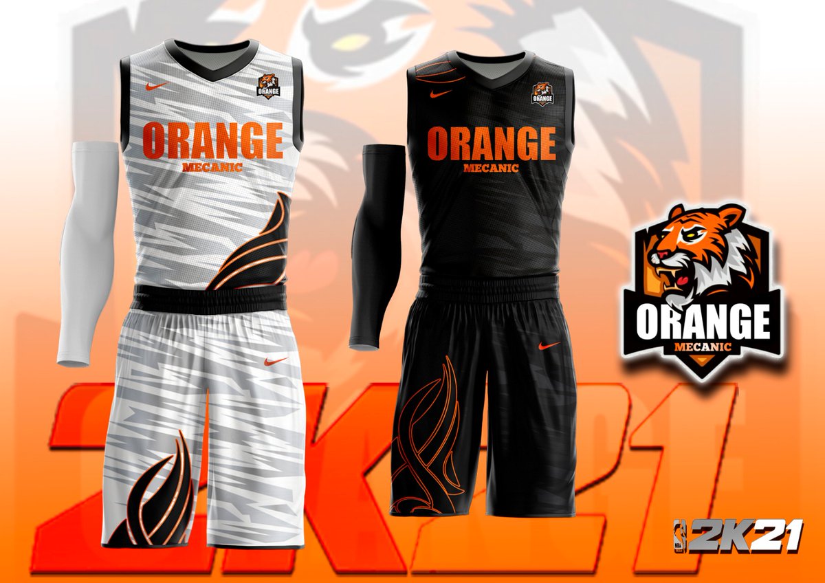 🆕 ¡Tenemos nuevas equipaciones! 🆕

De la mano de @engendroboy os presentamos las nuevas equipaciones con las que competiremos. 

Diseños espectaculares que estrenaremos esta noche. ¿Te lo vas a perder?

#GoOrange