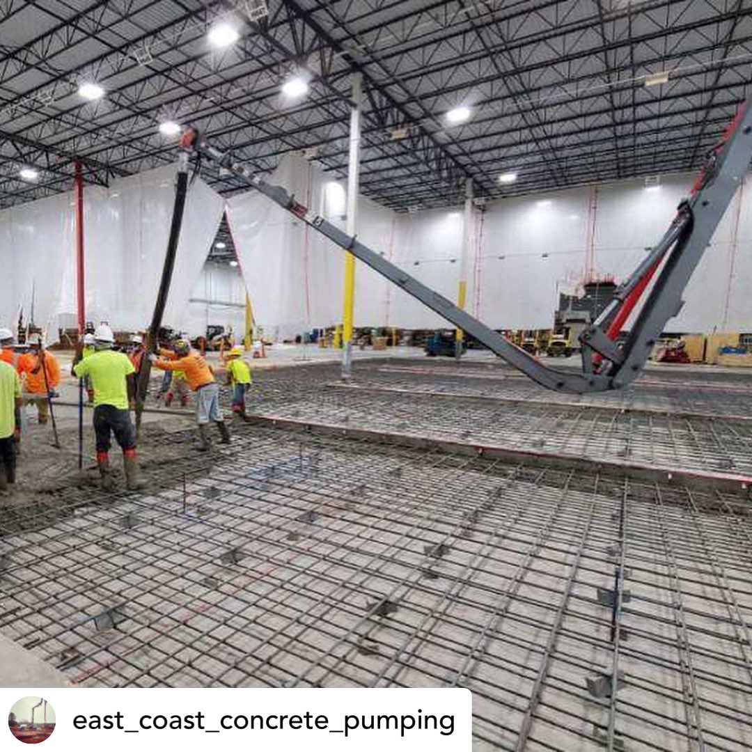ACPApumpers's tweet photo. Teamwork Tuesday, thanks to East Coast Concrete Pumping! 💪💥 #acpacertified #concretepumping #boompump #concrete #construction #essentialworkers #cdl #heavyequipment #pumpoperator #safeoperator #constructionjobs #womeninconstruction #seniors #jobsearch #trucks #pumplife https://t.co/Yy4tuPR3eN