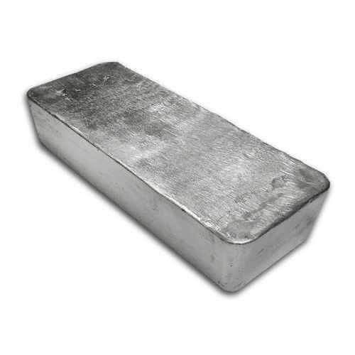 benbarahona's tweet photo. Esto es un lingote de hierro, su valor es $10.000 aprox.
Si lo haces herraduras, su valor ahora es $25.000
Si fabricas agujas vale $7.000.000
Y si..fábricas resortes su valor aumenta a $60.000.000

Chile ni siquiera fabrica lingotes, producimos concentrado con hierro (2da foto) https://t.co/VvSeKhVMSw