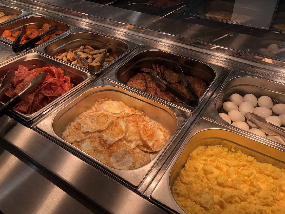 stedychefs's tweet photo. Crnt best a good old American breakfast , 
With a good old English muffin 😂
Most important meal of the day 😊👍👩🏽‍🍳👨‍🍳
Great work from a few of our guys over on base @stedychefs  #deployment #catering #reliefstaff https://t.co/Ayl1Yzrqqj
