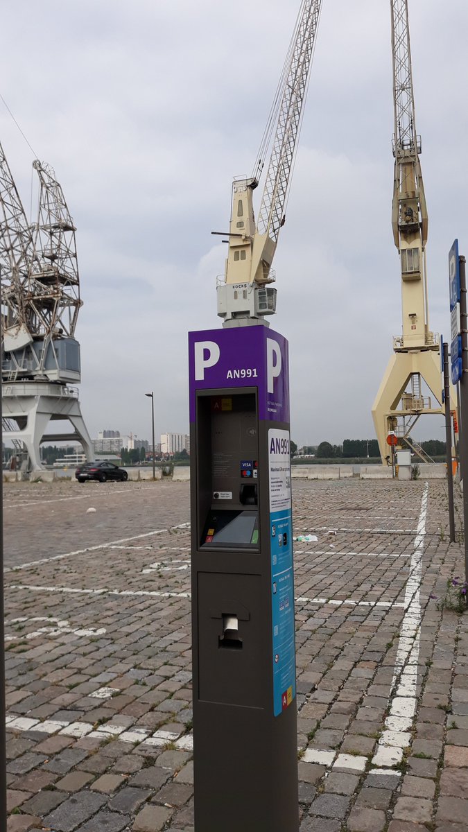 Partnering with the parking operator Indigo &amp; Belgian distributor Krautli, IEM equipped the city of Antwerp with 960 solar-powered and cashless "PrestoInteractif" #parkingmeters delivering pollution-based authorizations to access the Low Emission Zone : bit.ly/3iCiXVU