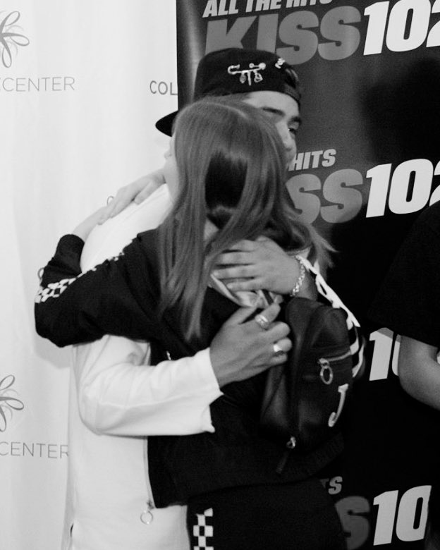jocemarie__'s tweet photo. one of the most amazing people i’ve had the opportunity to get to know over the past few years. still can’t even believe how incredibly talented you are. you’re gonna do some amazing things in life sergio, miss you &amp; love you ❤️#happybirthdaysergio @sjrcalderon https://t.co/C0TJD7ooLW