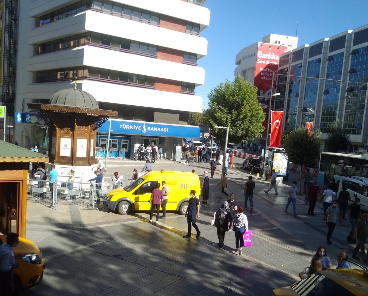 İnsanlar, insanların içerisinde, insana hasret yaşarlar.

Özdemir Asaf