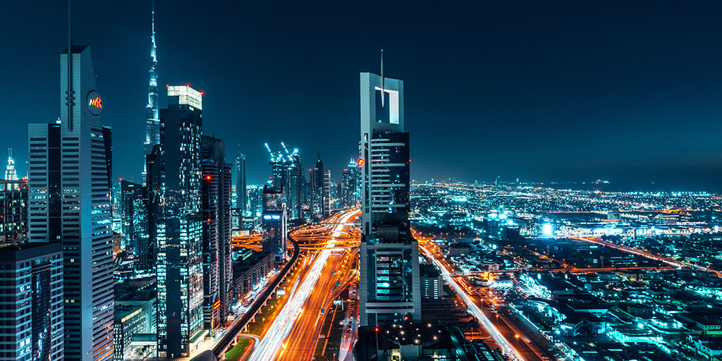 SevenCornersInc's tweet photo. Dubai is welcoming U.S. travelers back to their beautiful cityscape! 🌆 If you’re near NYC, CHI, or LA airports, you can currently grab a direct flight on Emirates. For more information: https://t.co/esVeVNQv8f 🛩 #GoodNewsTuesday #Dubai #OpenForUSTravelers #WayToTravel https://t.co/nIPPKLq6zV