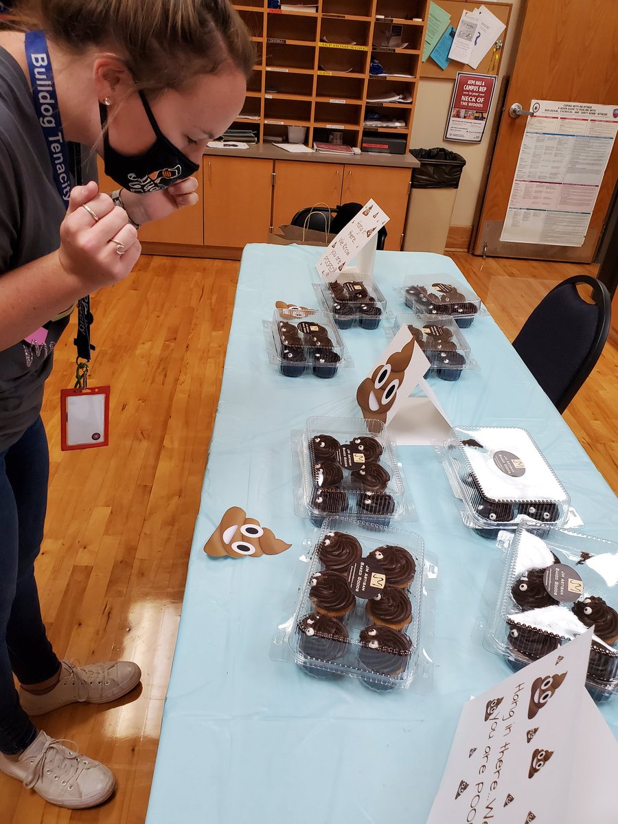 Huge THANK YOU to JM Artisan Baked Goods for baking up some sweet treats for <a href="/BanderaMiddle/">BanderaMiddle</a> school! Happy teacher alert! 😁 
<a href="/BanderaISD/">Bandera ISD</a>