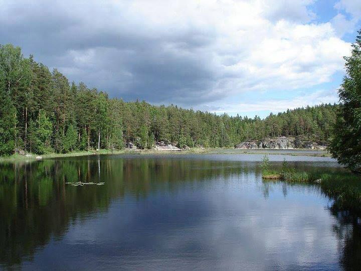 abimbolamini's tweet photo. The Black Lake is a natural lake in the mountain range of Akfadou west of the Bejaia province in Algeria https://t.co/SPu18qL4f0