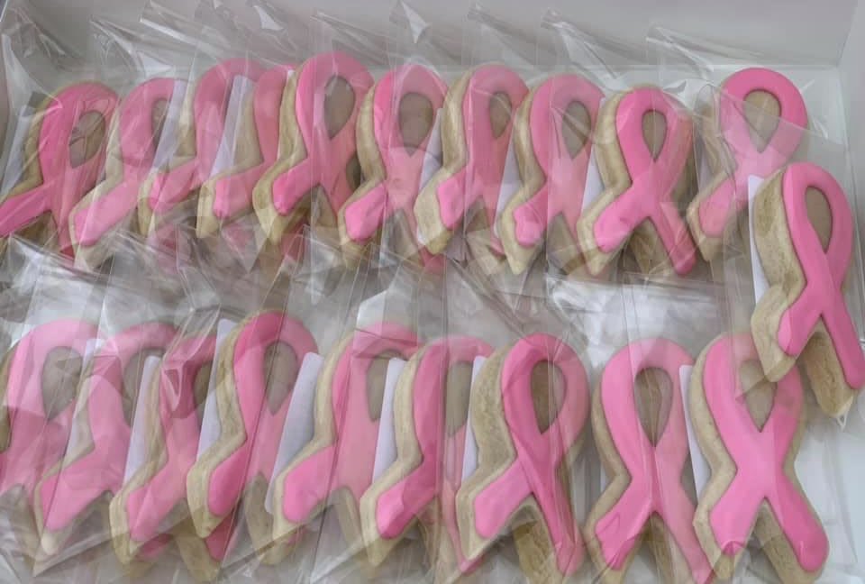 KomenCentralIN's tweet photo. It’s Treat Tuesday! Tag us in your pink treats! https://t.co/7ljxgEgbbr
