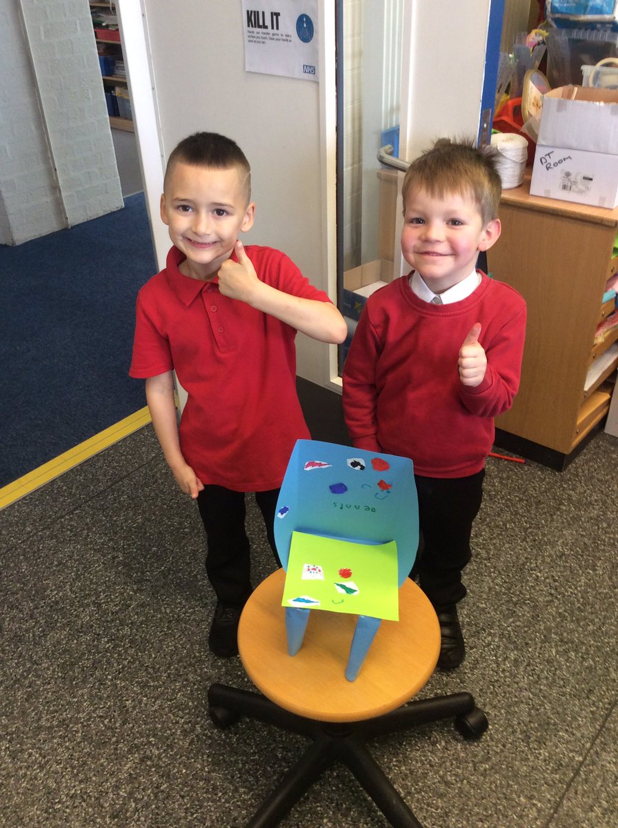 MissDrew3's tweet photo. @UplandsManor Year 1 have been creating a chair for baby bear. This week they have looked at ways to strengthen the chairs and added patterns to their design. Super proud of them ALL achieving this! @MrsMarsh123 @MrGregoryUM https://t.co/R653so2F1V