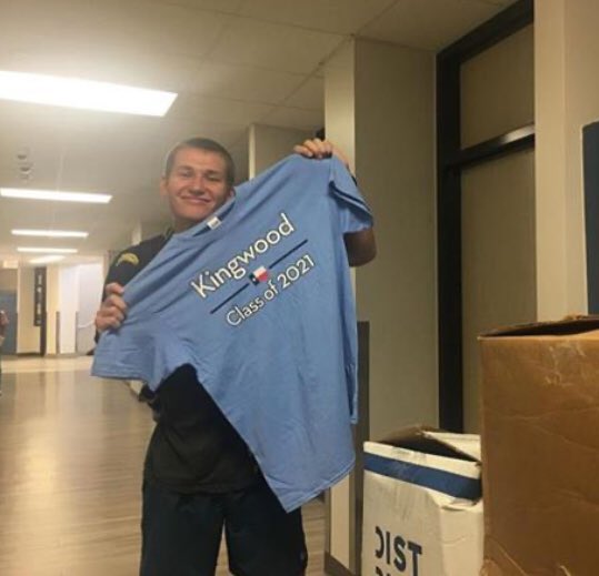 HumbleISD_KHS's tweet photo. Class Shirts are available again on RevTrak!  Go to Online Payments on the KHS website, then click on KHS Class Shirts!  The link will close on October 19th! https://t.co/JsFdu7tW8R