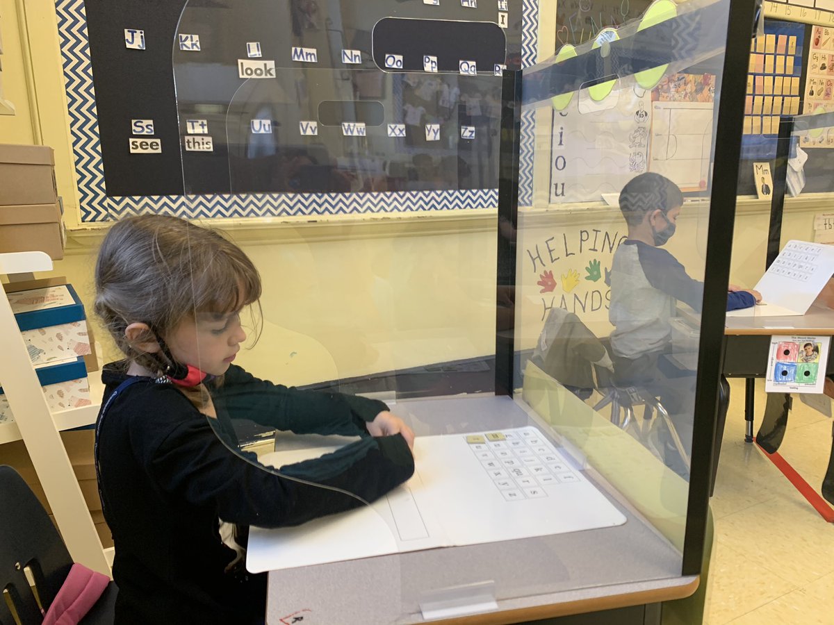 nesposito1229's tweet photo. Goldberg Gang working on their magnetic boards...  @jmcgahan31 @oceansidelaxmom https://t.co/UjZwIrBlHC