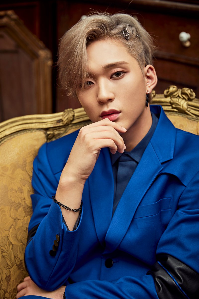 DIA_CRUNCH's tweet photo. [ 비상(飛上) - “Across The Universe” ]

03_ CONCEPT PHOTO #1
#찬영 #CHANYOUNG

2020. 10. 20  6PM (KST) Release

#D_CRUNCH #디크런치
#CONCEPT_PHOTO 
#비상 #Across_the_Universe
#20201020_6PM #RELEASE 
#COMEBACK https://t.co/uhsQT9YGE2