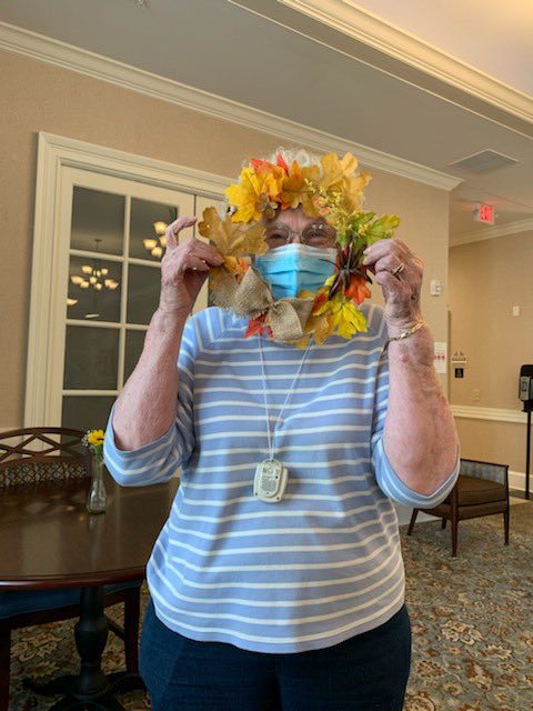 benton_house's tweet image. Fall is beautiful at #BentonHouse! #Crafternoon #WestAshley