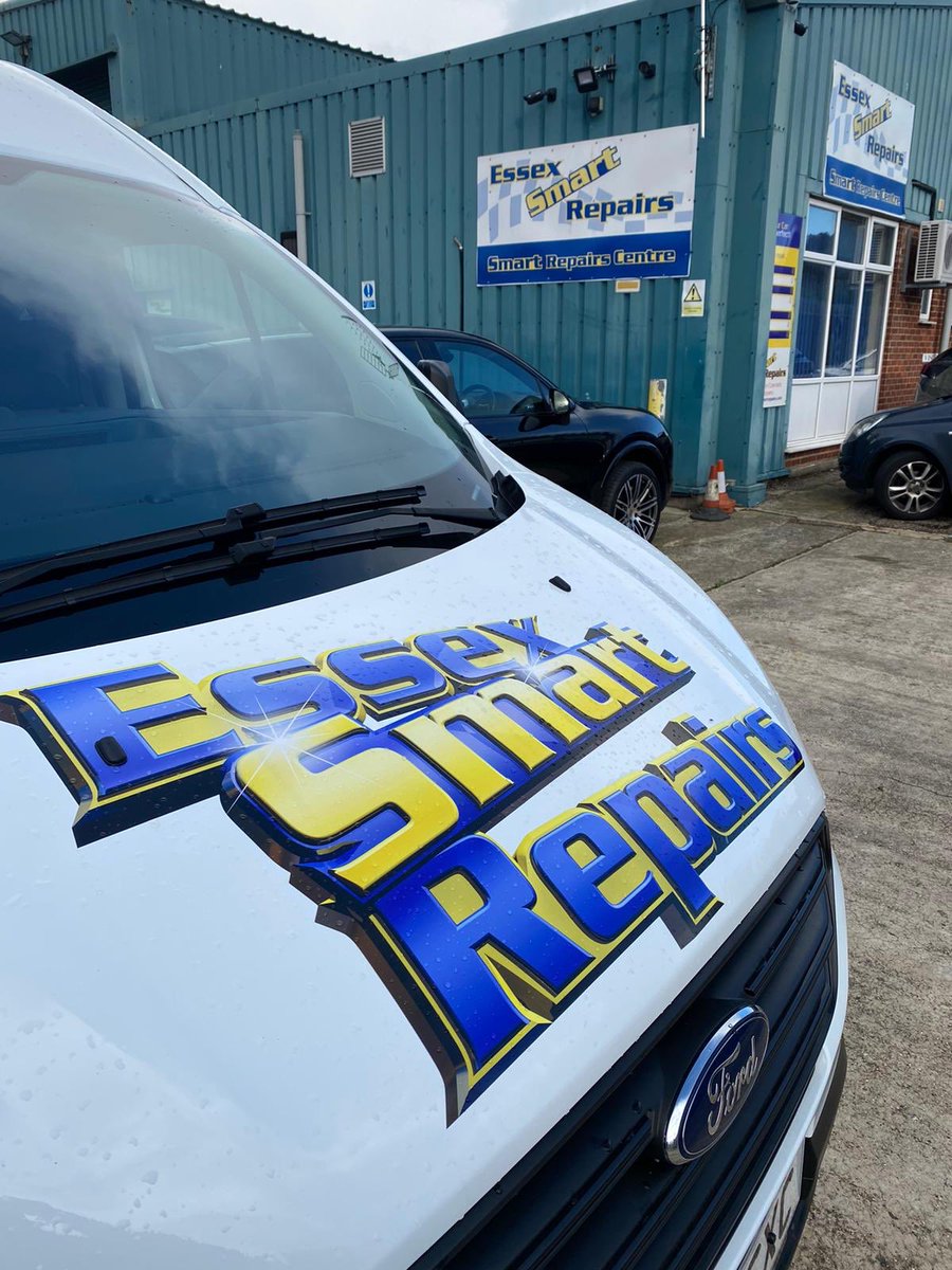 New Ford Transit van added to our Fleet 🙌🏻 

Graphics and wrap by the fantastic @funkeefish 🤪

#EssexSmartRepairs #FunkeeFish