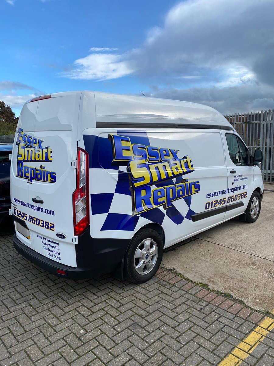 essex_smart's tweet image. New Ford Transit van added to our Fleet 🙌🏻 

Graphics and wrap by the fantastic @funkeefish 🤪

#EssexSmartRepairs #FunkeeFish