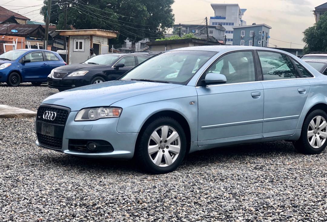 Obas_autos's tweet image. 2004 Toyota sienna 1.350m
2003 Toyota Camry  950k
2008 Audi A4 1.250m.
Call / WhatsApp 07036099899.
Location:- lagos..