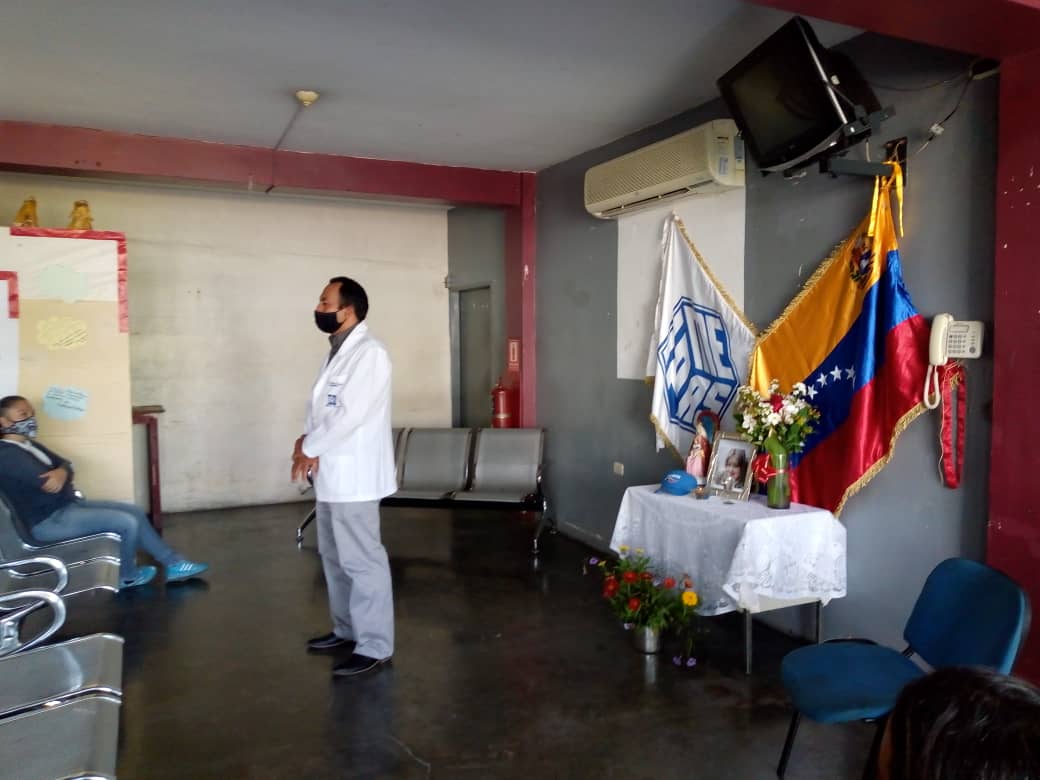 ColonIpasme's tweet photo. Ipasme San Juan de Colon realizo Homenaje a la Prof. Lcda. Lilibeth Torres Directora Administrativa quien partió al encuentro del Se;or, Dios la tenga  en su Santa Gloria.
Se ruega elevar una oración en su memoria amen. https://t.co/fnd4lUhEbX
